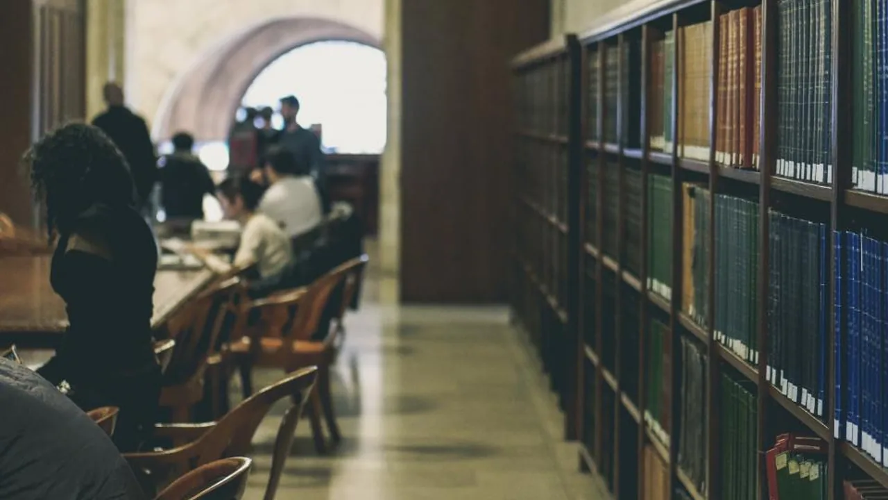 Studying a foundation diploma part-time