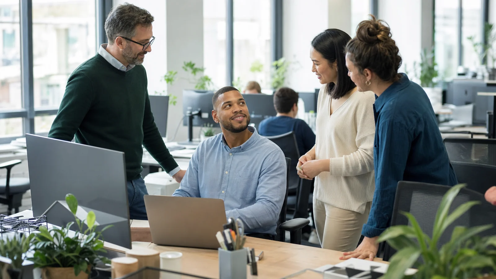 New employee receiving supportive onboarding during the first 90 days at work